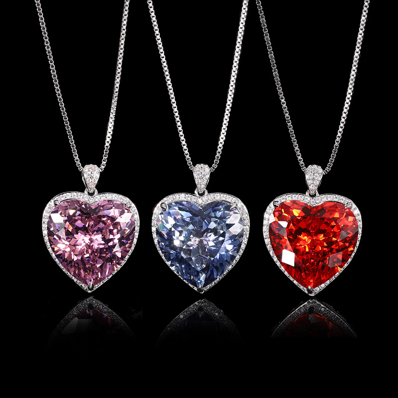 Women'S Fashion Jewellery - Shiny Cut Heart Pendant Necklace for