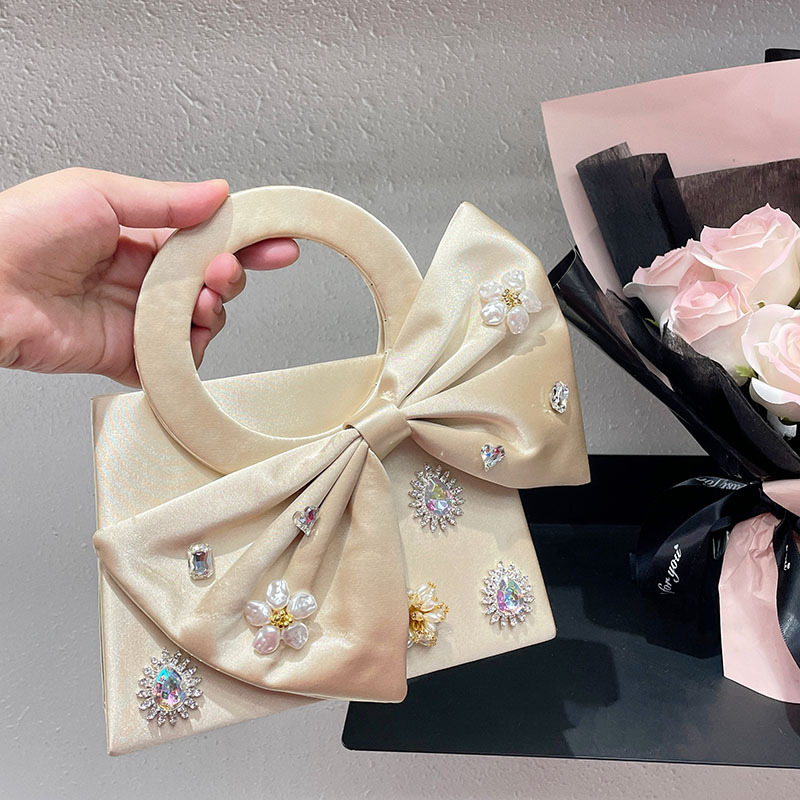 Boutique Pearl Top Handle Even - Women'S Fashion Boutique 评论和价格