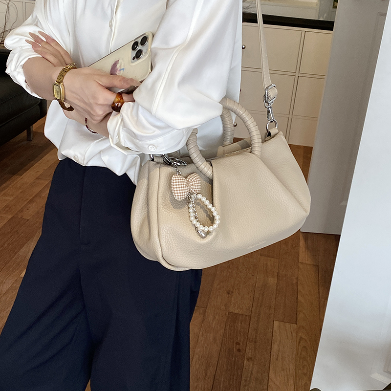 Pleated Design Round Top-handl - Women'S Fashion Boutique 评论和价格