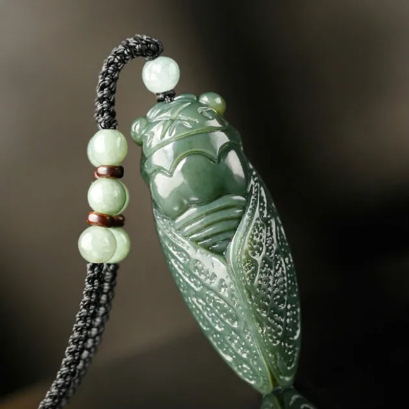 Natural Hetian Jade Cicada Pen - Women'S Fashion Jewellery 评论和价格
