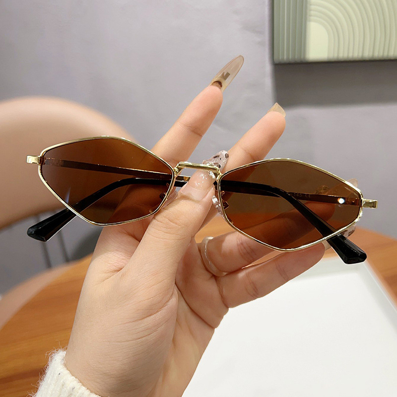 Trendy Polygonal Small Sunglas - Women'S Fashion Trends Summer 2025 评论和价格
