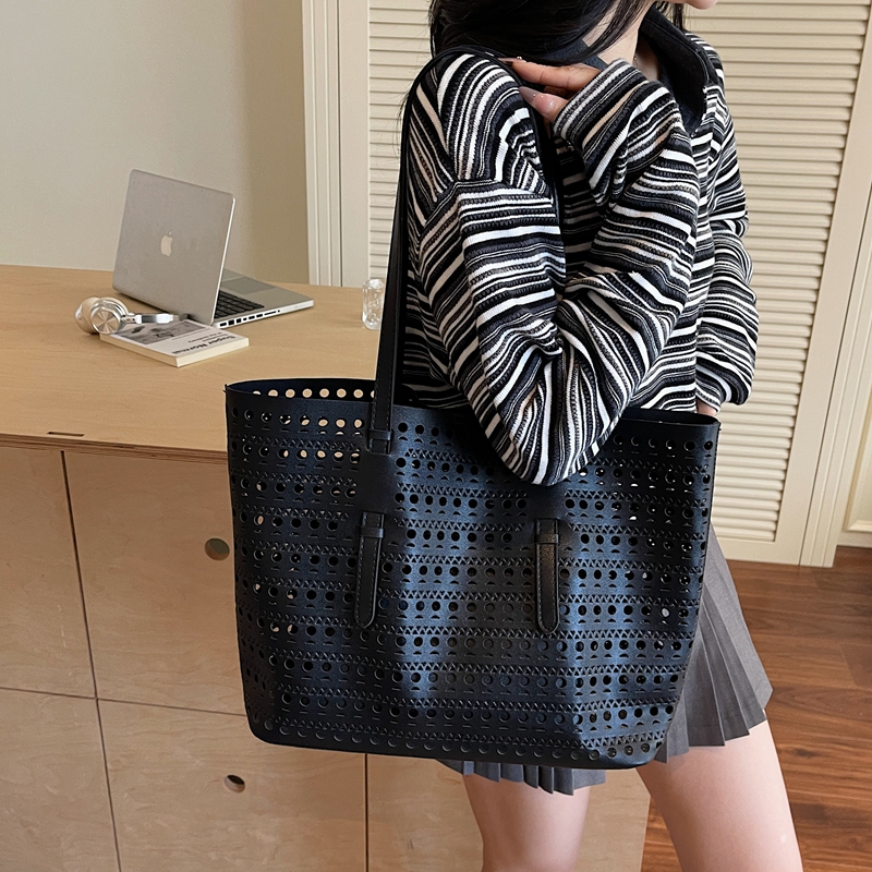 Large Size Shoulder Tote Bags  - Women'S Fashion Boutique 评论和价格