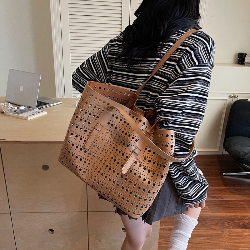 Large Size Shoulder Tote Bags  - Women'S Fashion Boutique 评论和价格